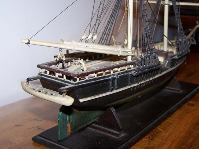 An exceptionally well made 19th century Sailor-made model of a Whale Ship circa 1870 — image 3